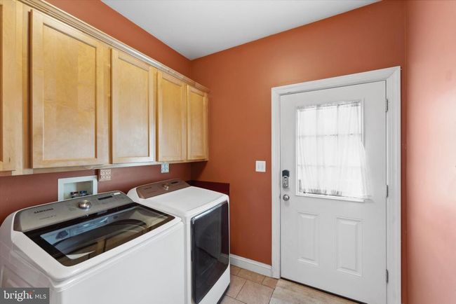 6422 View Ct, House other with 5 bedrooms, 4 bathrooms and null parking in Broad Run VA | Image 15