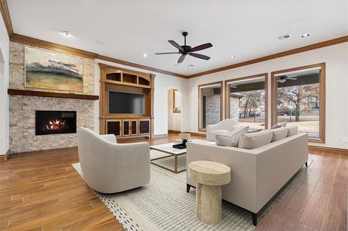 2908 Fountain Creek Dr, Edmond, OK, 73034-6002 | Card Image