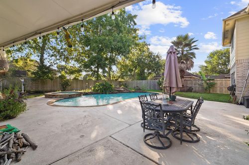 1906 Blue Quail Dr, Friendswood, TX, 77546-5898 | Card Image