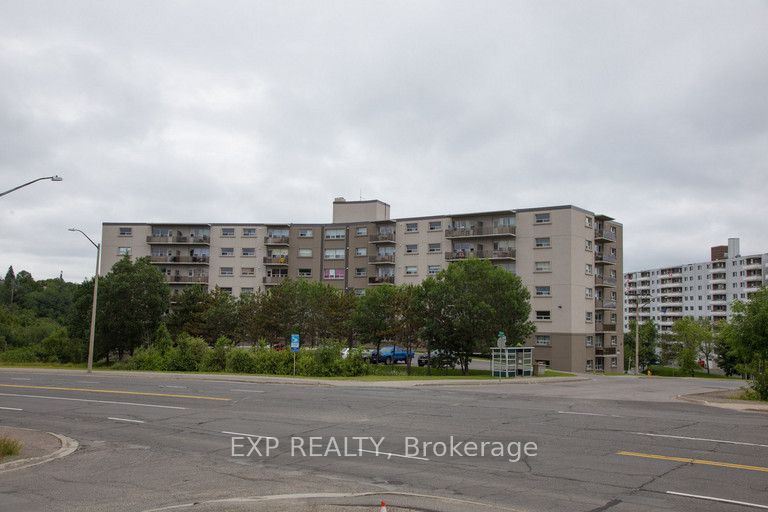 Residential Lease in Sudbury Remote Area