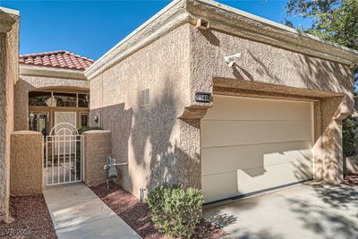 9140 Gemstone Drive, Townhouse with 2 bedrooms, 2 bathrooms and null parking in Las Vegas NV | Image 3