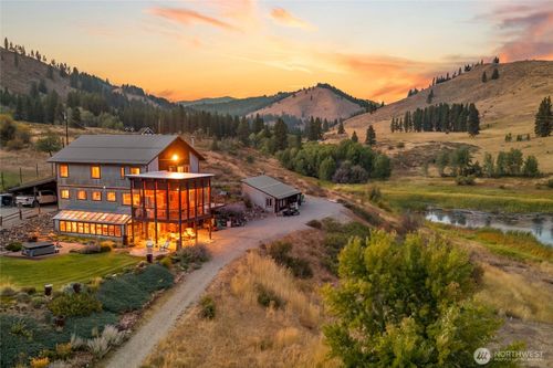 494 Rendezvouz Rd, Winthrop, WA, 98862 | Card Image