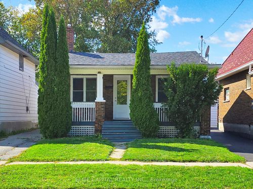 282 Haig St, Oshawa, ON, L1G5N8 | Card Image