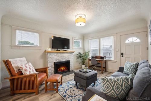 2147 Guizot St, San Diego, CA, 92107-2349 | Card Image