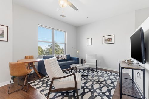 303-1700 Belcourt Ave, Nashville, TN, 37212-3751 | Card Image