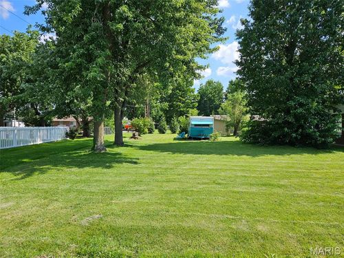 907 N Sparta St, Steeleville, IL, 62288-1232 | Card Image