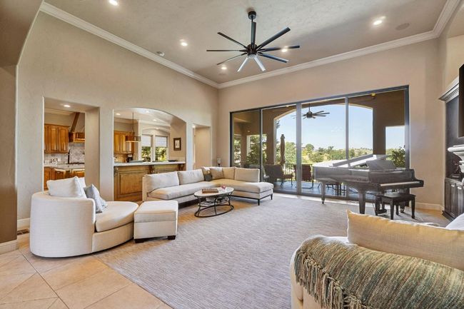 21788 Brighton Crest Dr, House other with 5 bedrooms, 0 bathrooms and null parking in Friant CA | Image 7