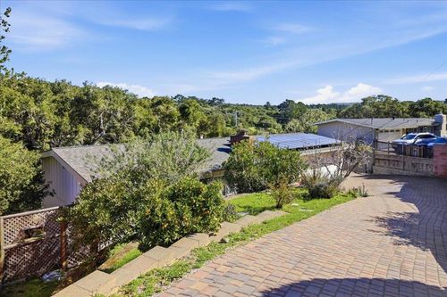 17 Los Encinos Dr, Monterey, CA, 93940 | Card Image