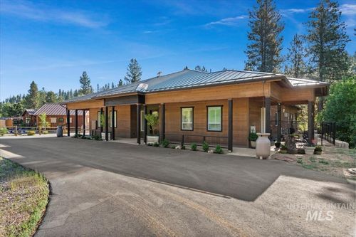 22 Creekside Ct, Garden Valley, ID, 83622-5294 | Card Image