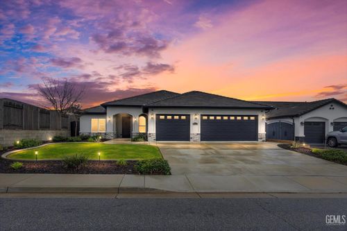 10223 Barbeau Peak Dr, Bakersfield, CA, 93306-7858 | Card Image