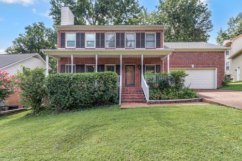 8432 Indian Hills Dr, Nashville, TN, 37221-4028 | Card Image