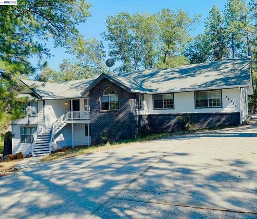 11933 Tammy Way, Grass Valley, CA, 95949-6688 | Card Image