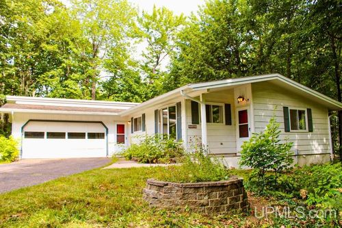 21703 Peepsock Road, Houghton, MI, 49931 | Card Image