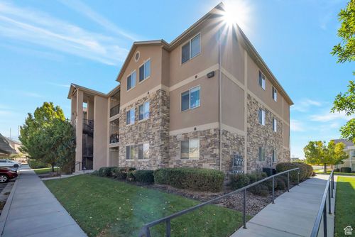 a11-1019 W Wolfe Grove Cir, Midvale, UT, 84047 | Card Image