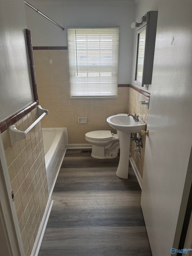 2804 Winchester Rd Nw, House other with 3 bedrooms, 2 bathrooms and null parking in Huntsville AL | Image 5
