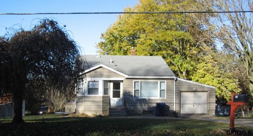 918 Bellevue Blvd N, Bellevue, NE, 68005-4333 | Card Image