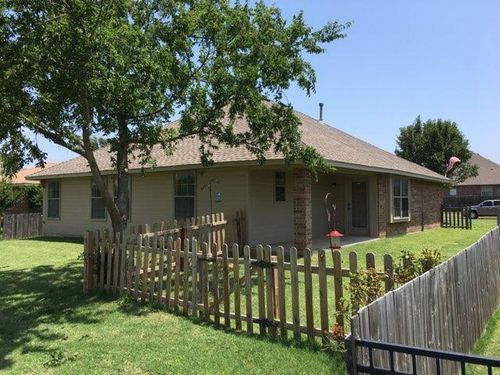 17609 Gold Drive, Edmond, OK, 73012 | Card Image