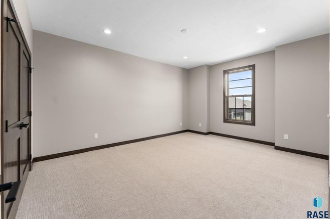 8619 W Shoreline Pl, Townhouse with 3 bedrooms, 3 bathrooms and null parking in Sioux Falls SD | Image 17