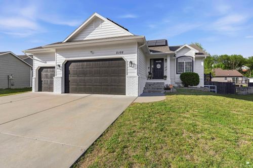 5102 Bramblewood Dr, Manhattan, KS, 66503-8623 | Card Image