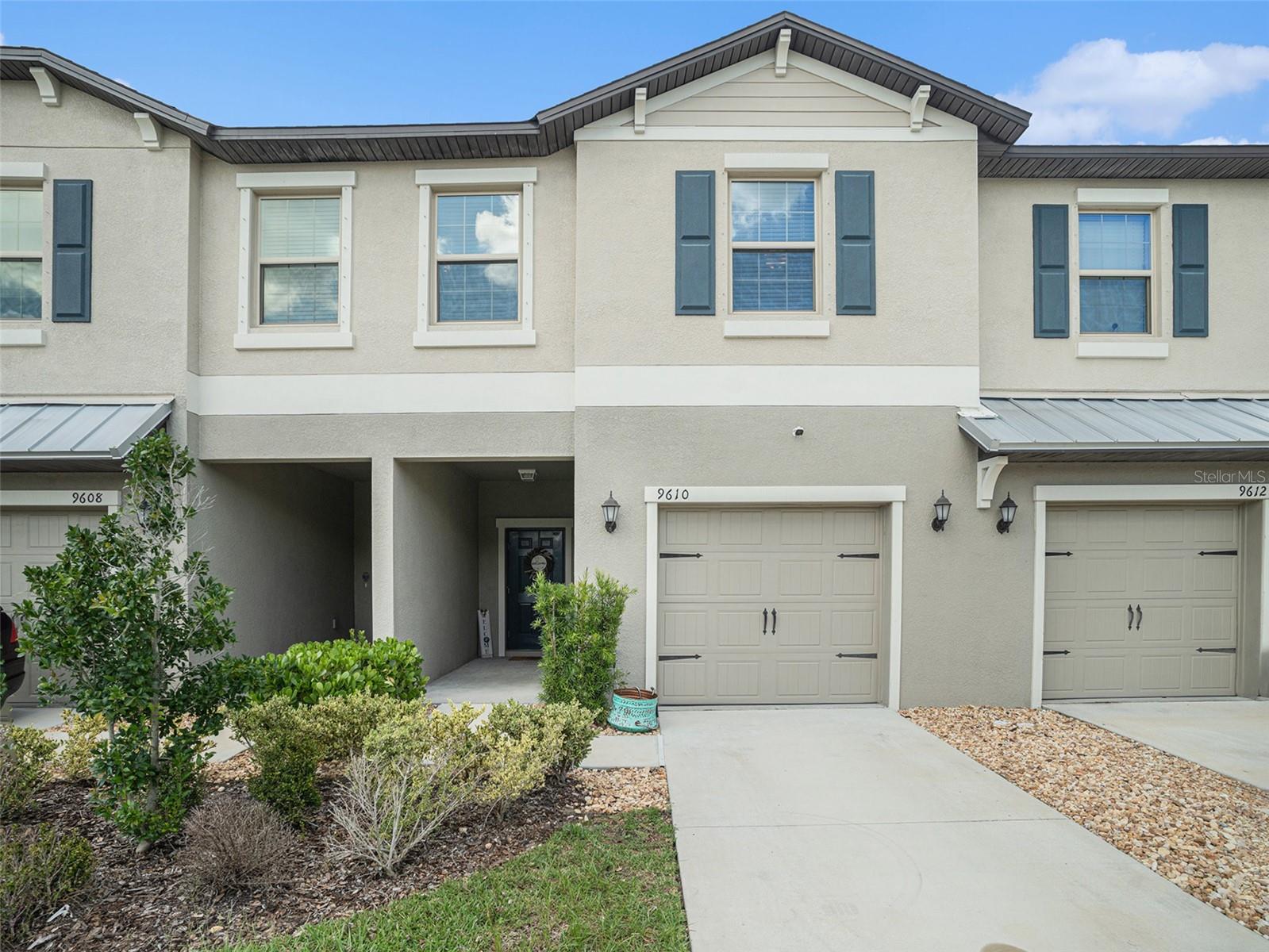 Pembrooke Pines Dr, Sun City Center, FL 33573