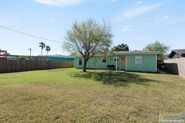 1814 Oklahoma Ave, House other with 3 bedrooms, 2 bathrooms and null parking in Port Isabel TX | Image 22