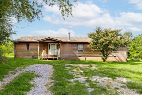2307 Everett Rd, Forest, VA, 24551-3870 | Card Image