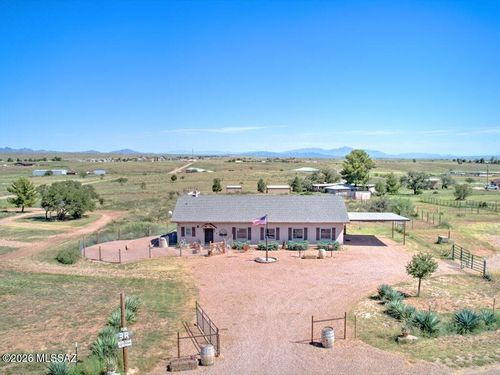 105 Los Encinos Rd, Sonoita, AZ, 85637-0046 | Card Image