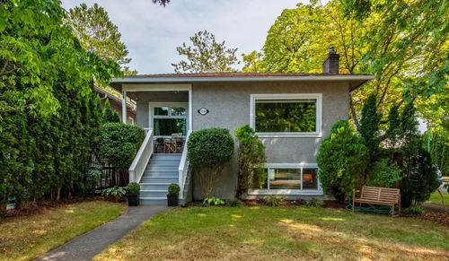 5898 Quebec St, Vancouver, BC, V5W2P1 | Card Image