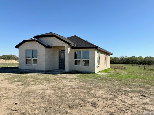 137 Camino Verde Ct, La Vernia, TX, 78121-5055 | Card Image