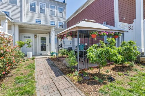 1310 Concord Mill Ln, Nashville, TN, 37211-8632 | Card Image