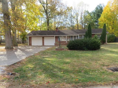 311 Sherwood Forest Dr, Galveston, IN, 46932-9405 | Card Image