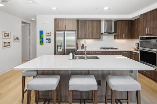 55-2400 Community Ln, San Diego, CA, 92108-2642 | Card Image