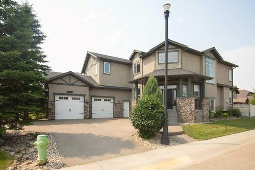 46 Bannerman Close, Red Deer, AB, T4R0L8 | Card Image