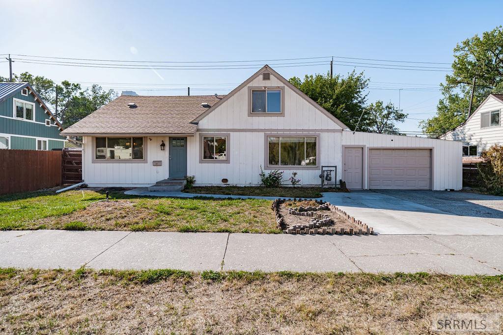 Royal Ave, Idaho Falls, ID 83401