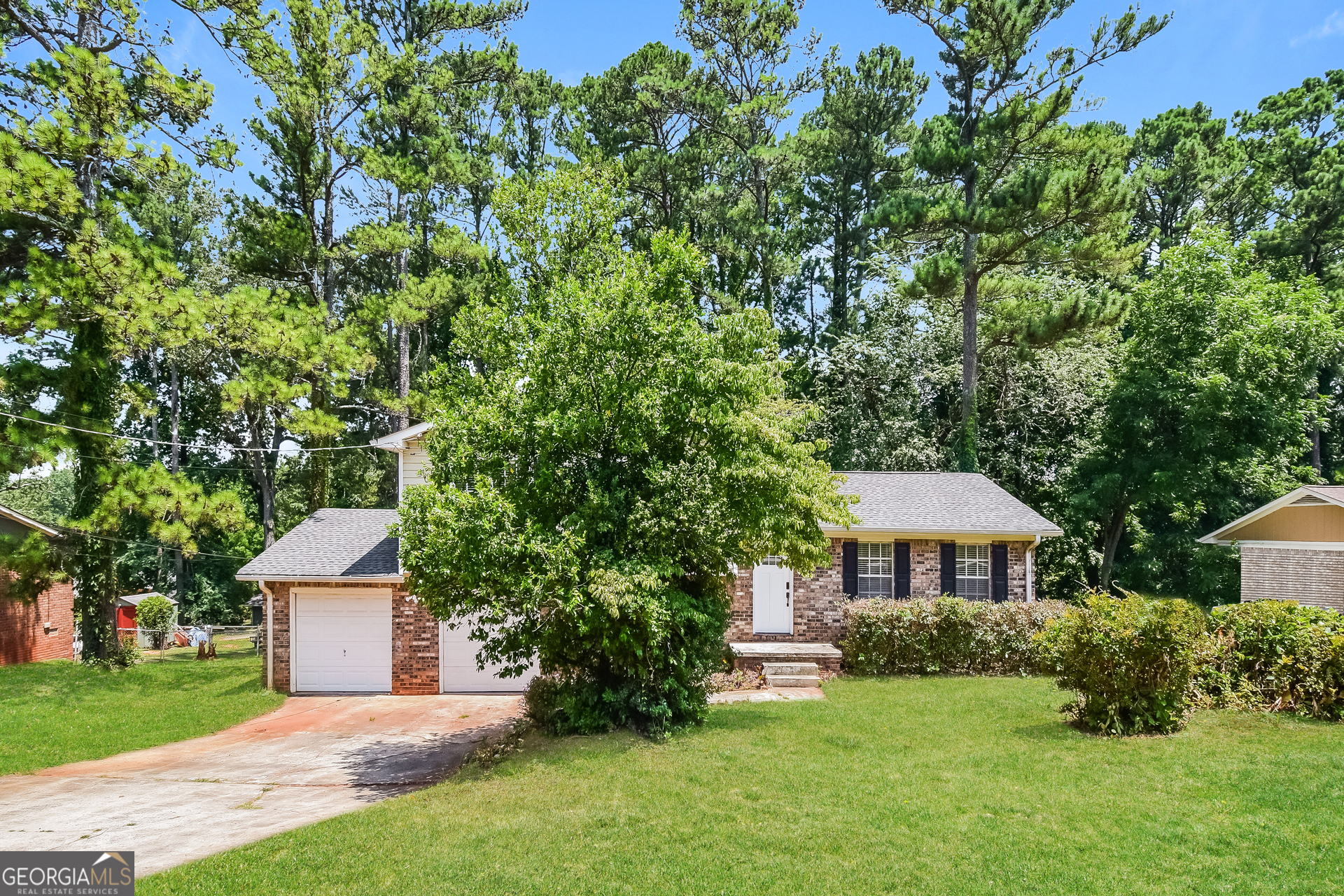 Grand Pines Dr, Decatur, GA 30034