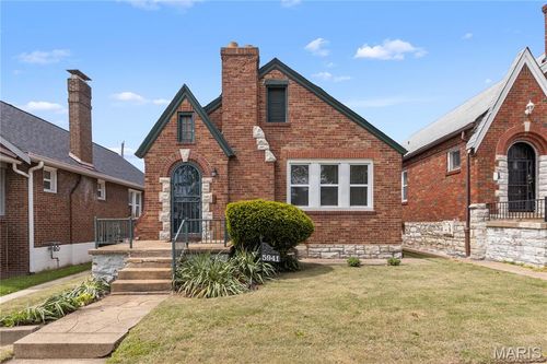 5941 Park Ln, Saint Louis, MO, 63147-1115 | Card Image