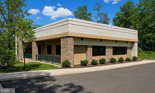 3407 W Chester Pike, NEWTOWN SQUARE, PA, 19073-4600 | Card Image