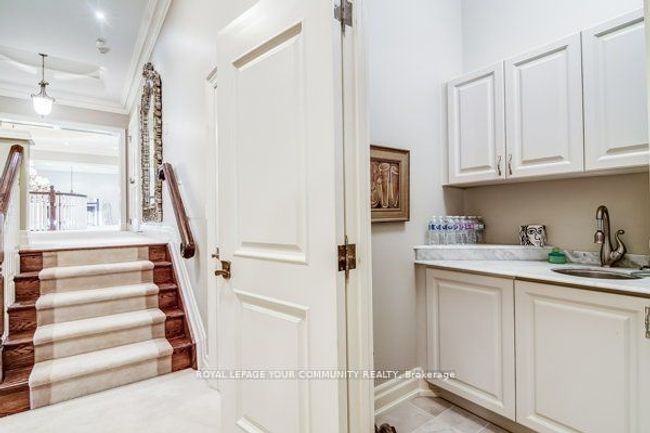 90 Callaway Crt, House other with 5 bedrooms, 6 bathrooms and 9 parking in Thornhill ON | Image 29