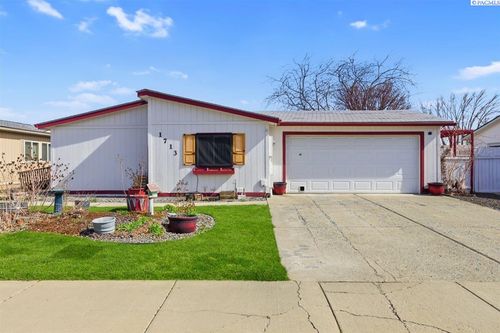 1713 S 69th Ave, Yakima, WA, 98908 | Card Image