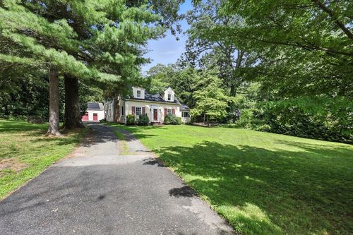 24 Congamond Rd, Southwick, MA, 01077-9404 | Card Image