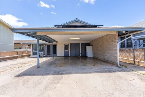 3012 Lakimau St, Honolulu, HI, 96815-4220 | Card Image