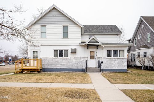 616 2nd Avenue Se, Jamestown, ND, 58401 | Card Image