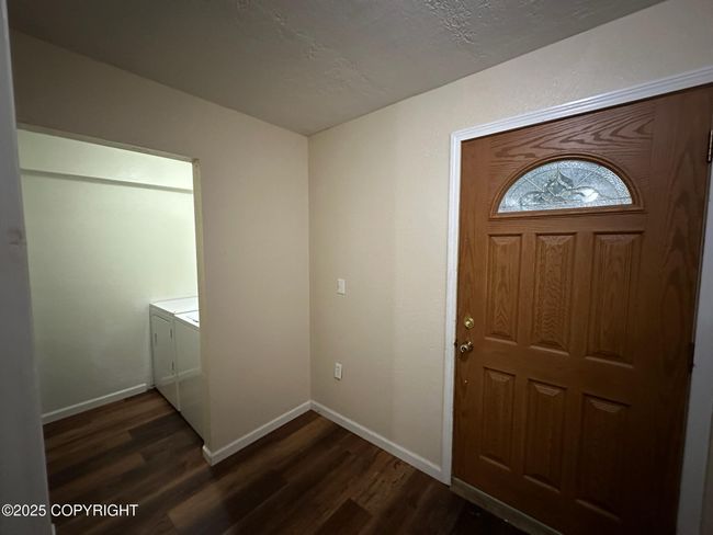 Entry/laundry | Image 4