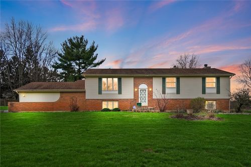 1565 Kingsway Drive, Beavercreek Twp, OH, 45385 | Card Image