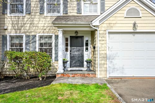 b-72 Summer St, New Canaan, CT, 06840-4814 | Card Image