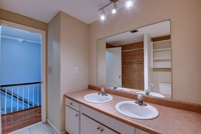309 - 309 Cedar Hollow Dr, Condo with 2 bedrooms, 2 bathrooms and null parking in Rocky Hill CT | Image 15