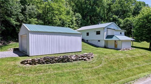 12413 Lick Run Rd, Newcomerstown, OH, 43832-3201 | Card Image