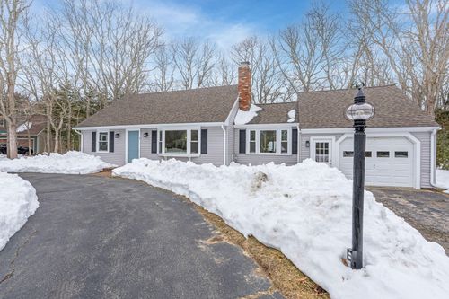 7 Dexter Mill Dr, Teaticket, MA, 02536-5830 | Card Image