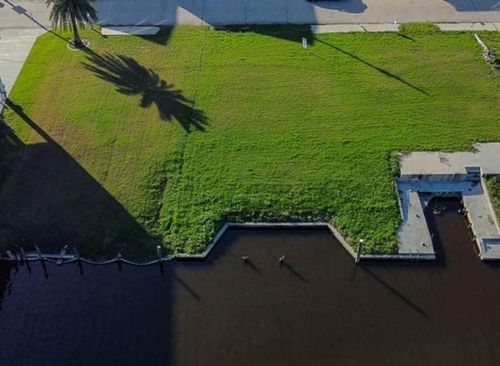 4900 Deborah Ann Dr, Barataria, LA, 70036-4738 | Card Image