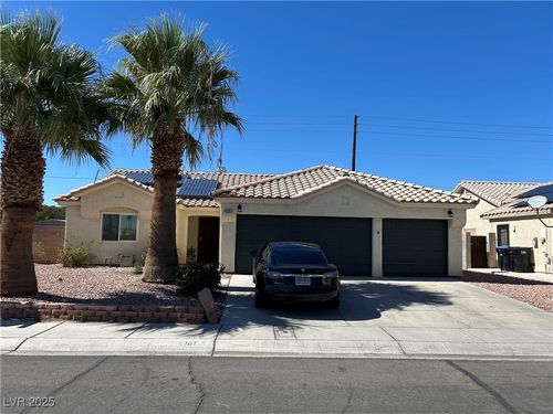 4207 Oak Bay Way, North Las Vegas, NV, 89032-0588 | Card Image
